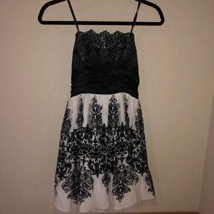 Black and White Beaded Bodice Strapless Lace Prom Dress with Velvet Appliqué